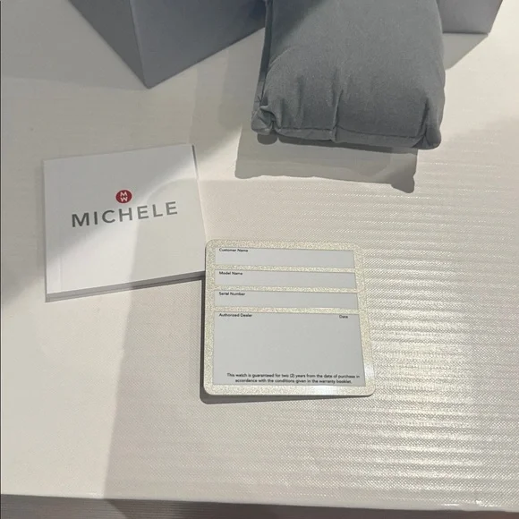 Michele Silver Watch Box and unwritten warranty card - Picture 3 of 3